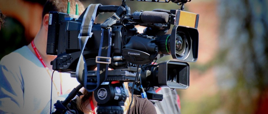 techline-camera-operator-2808321_1920.jpg